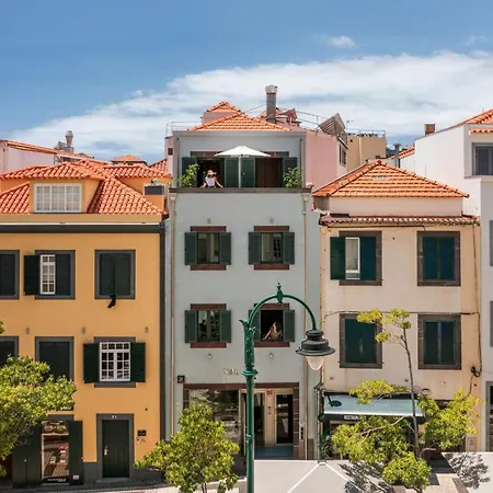 Apartment Na Praca By An Island