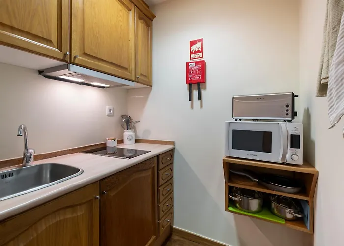 Na Praca By An Island Funchal (Madeira)